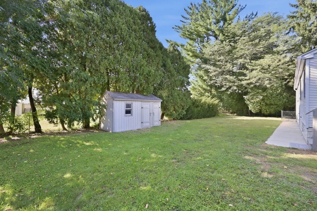 Photo of 98 Meadowlark Dr