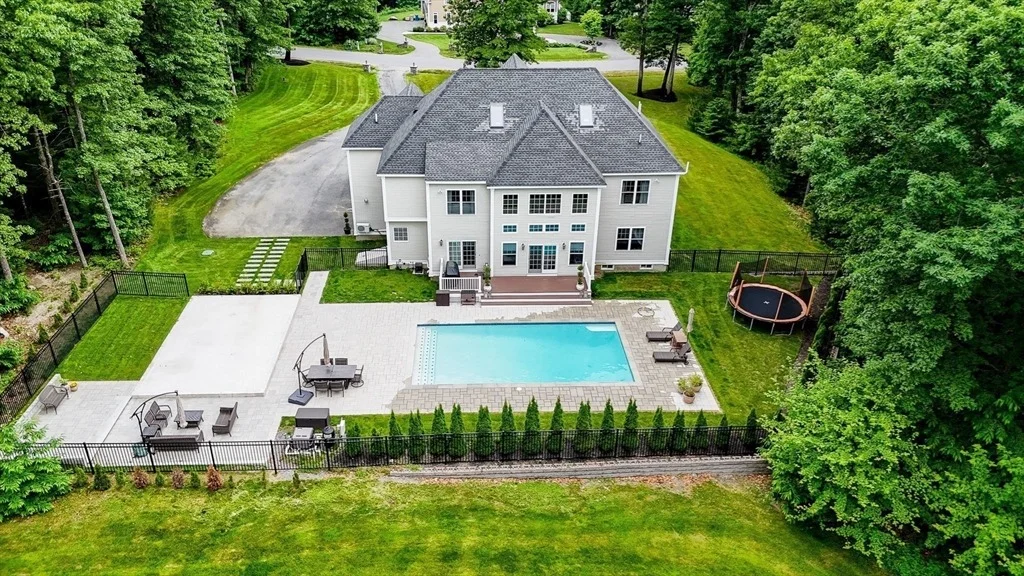 Photo of 139 Oak Tr