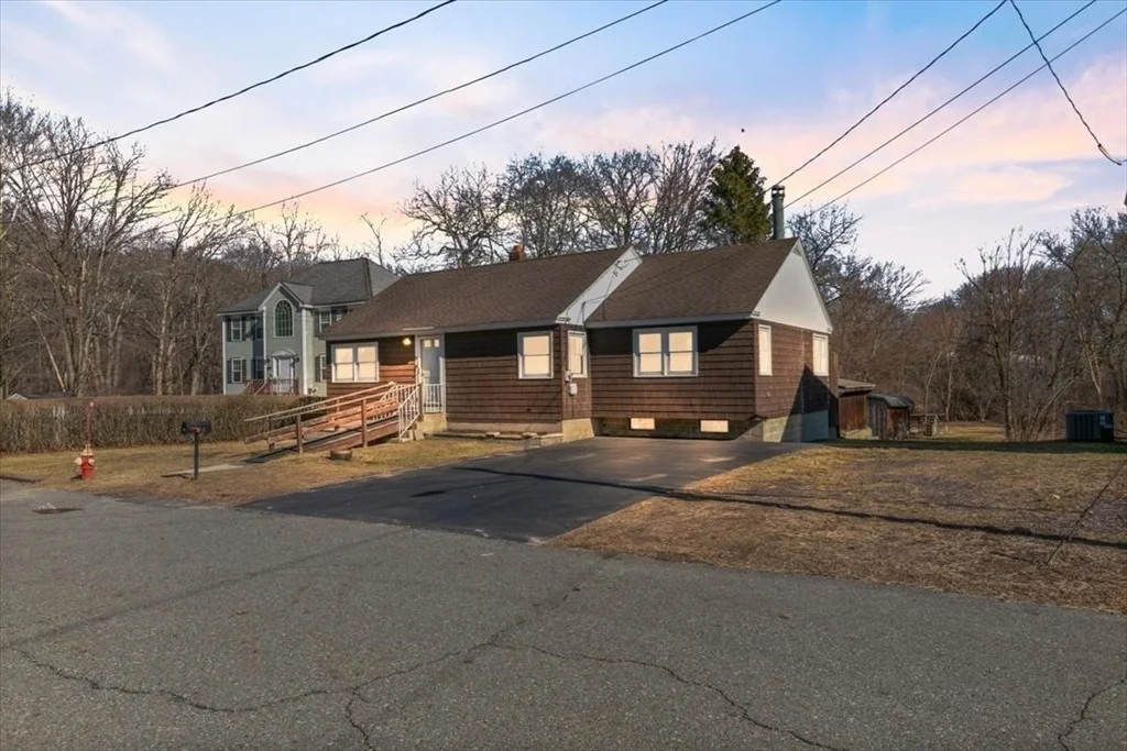 Photo of 51 Superior Ave