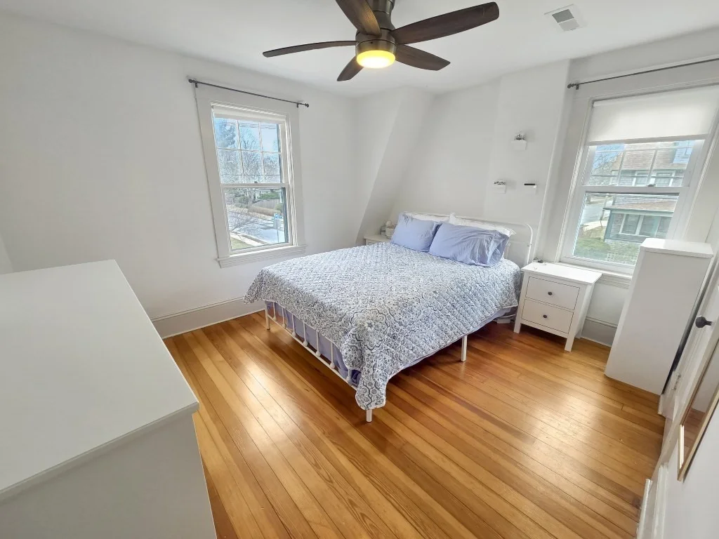 Photo of 70 Chestnut St