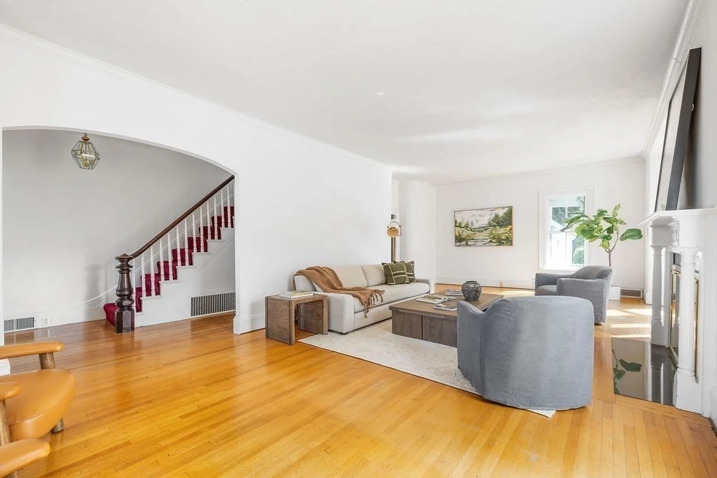Photo of 154 Warren Street