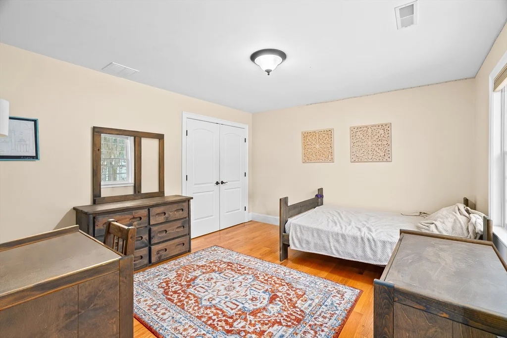 Photo of 50 Sterling Road