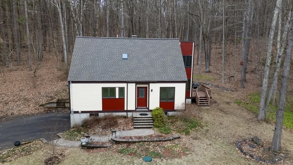 Photo of 565 Langen Rd