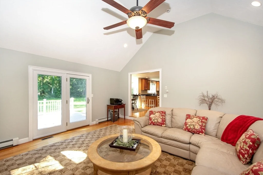 Photo of 185 Booth Hill Rd