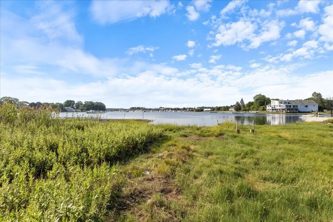 Photo of 59 Riverview Ave