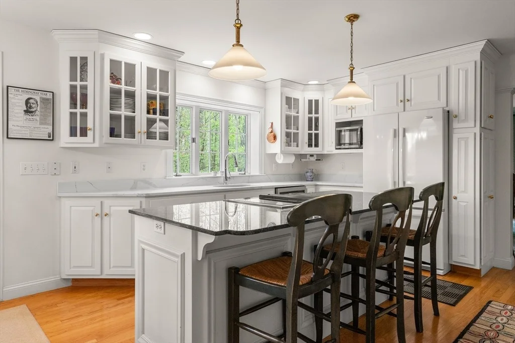 Photo of 151 River Rd