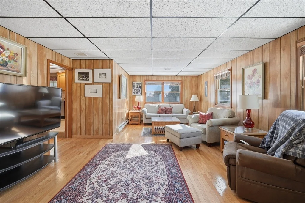 Photo of 144 River Rd