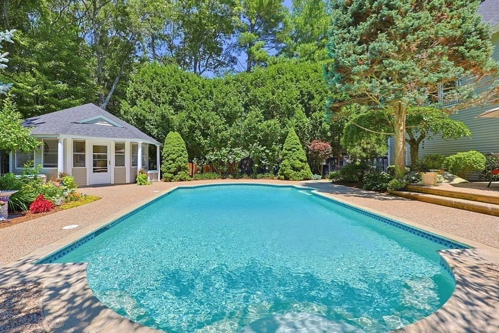 Photo of 64 Deerview Way