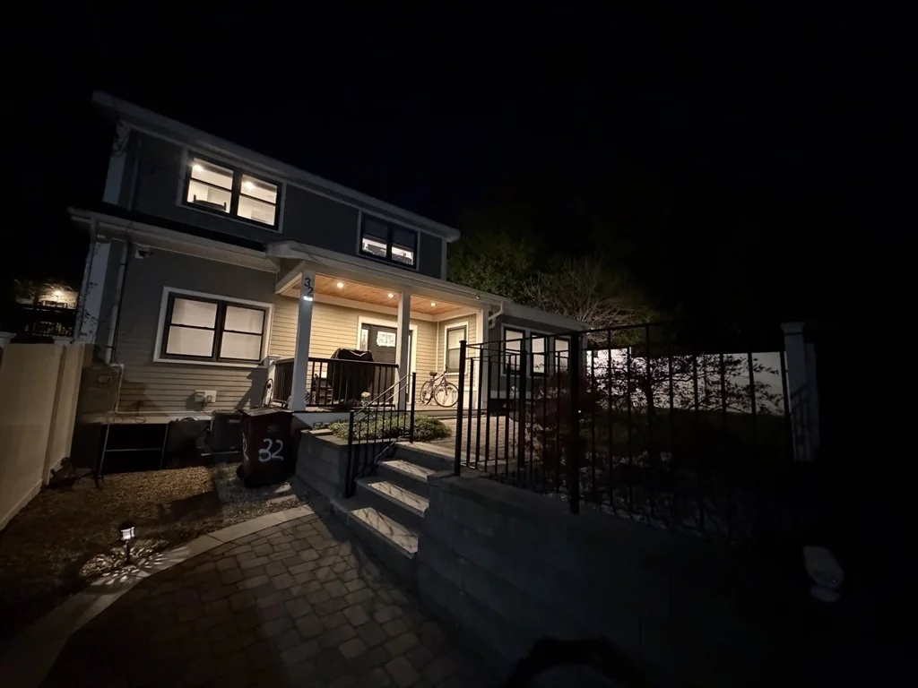Photo of 32 Fremont Ave