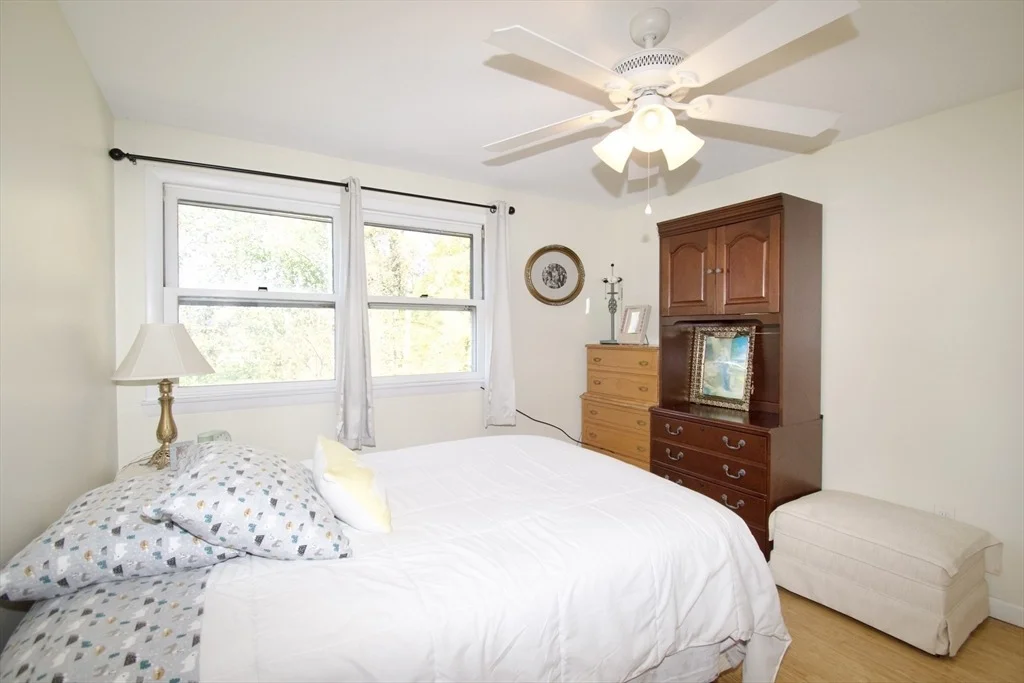 Photo of 2 Barton St