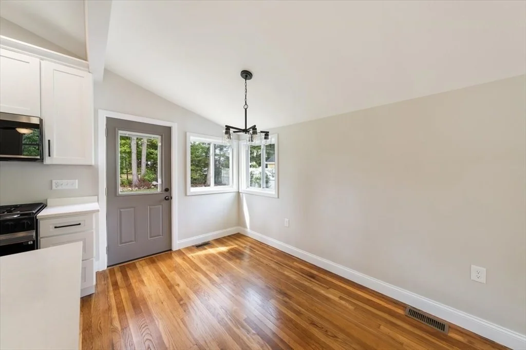 Photo of 115 Edgewood St