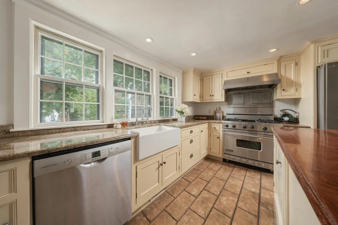 Photo of 217 North St