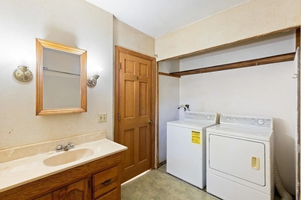 Photo of 12 Lookout St.