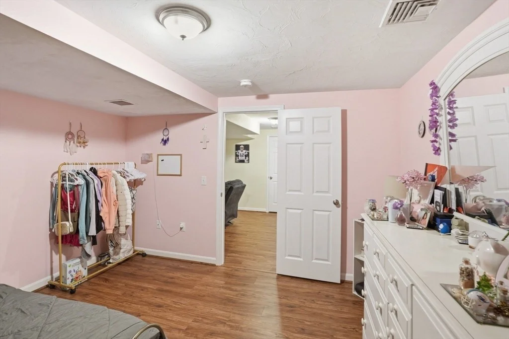 Photo of 943 Stonegate Lndg