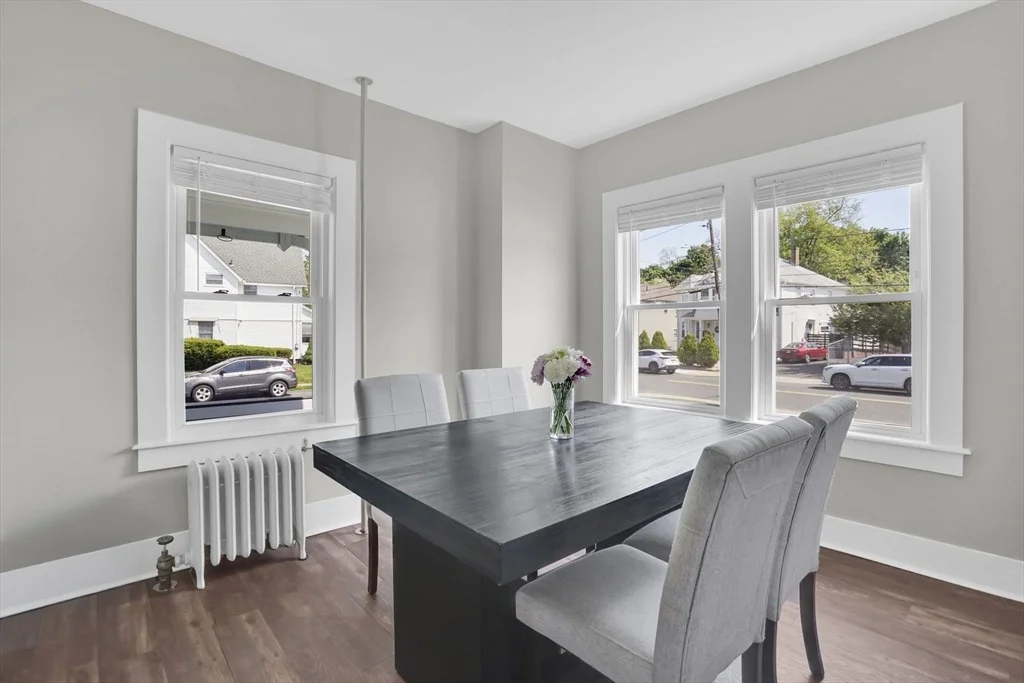 Photo of 7 Maple St