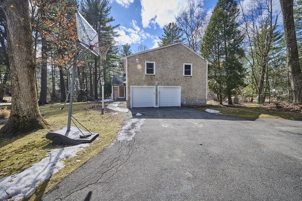 Photo of 42 Troutbrook Road