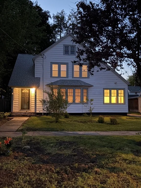 Photo of 16 Fenimore Blvd