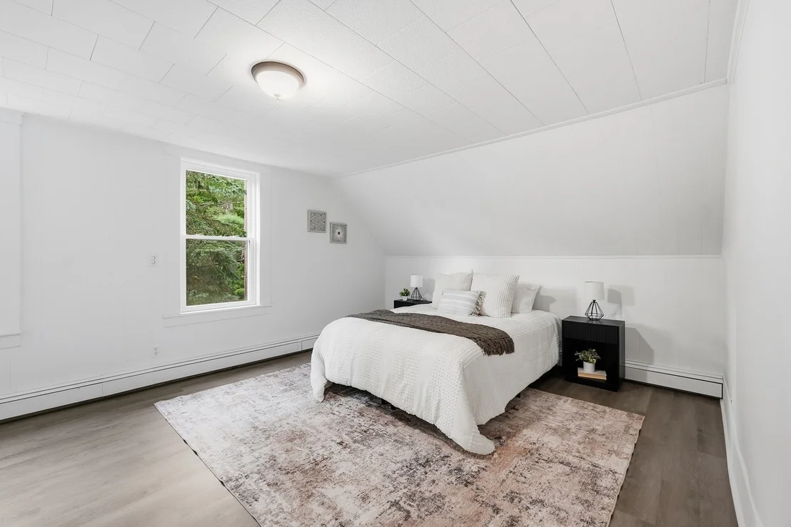 Photo of 384 Mill St