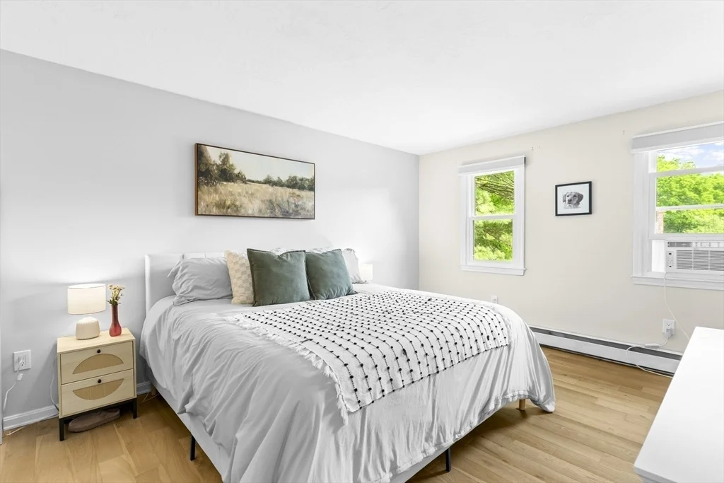 Photo of 42 Brookside Dr