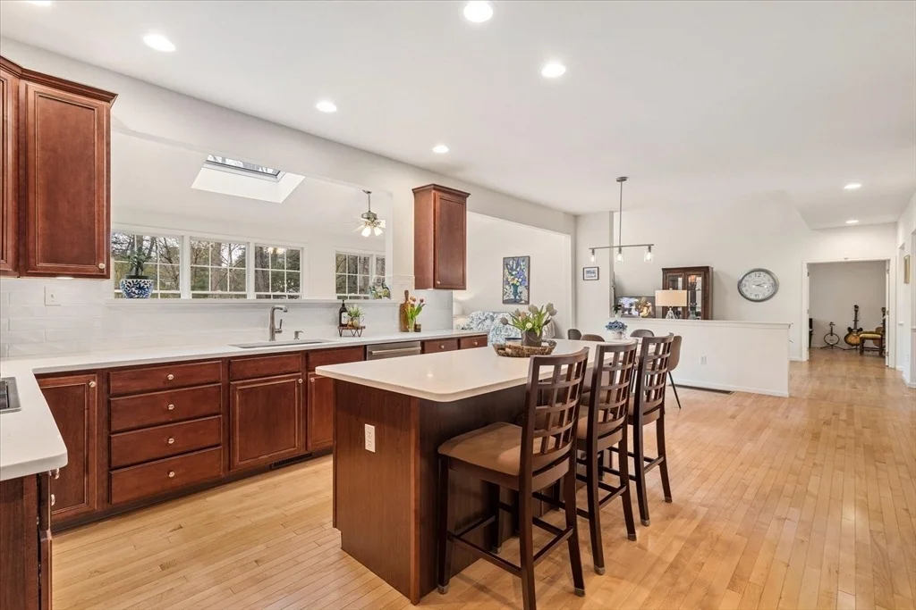 Photo of 7 Thoreau Cir