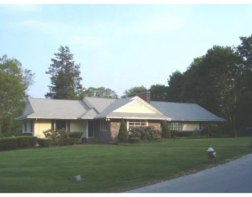 Photo of 44 Sutton Hill Rd