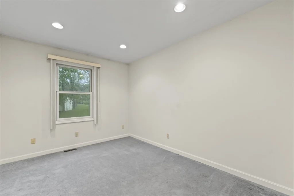 Photo of 72 Ida Lane