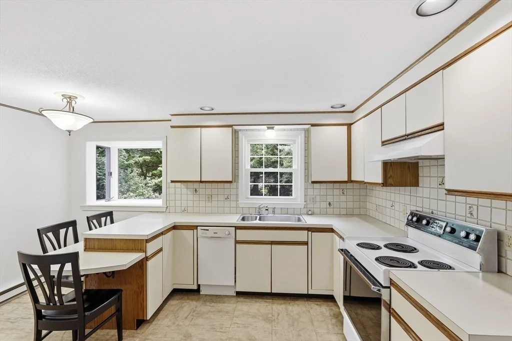 Photo of 12 Hemlock Road