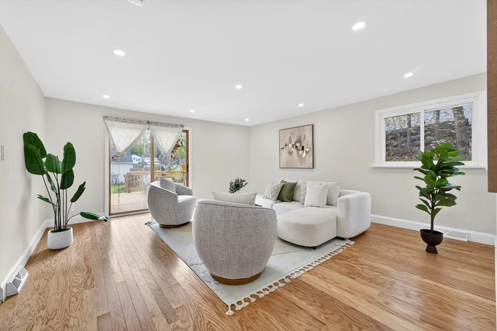 Photo of 6 Sunset Dr