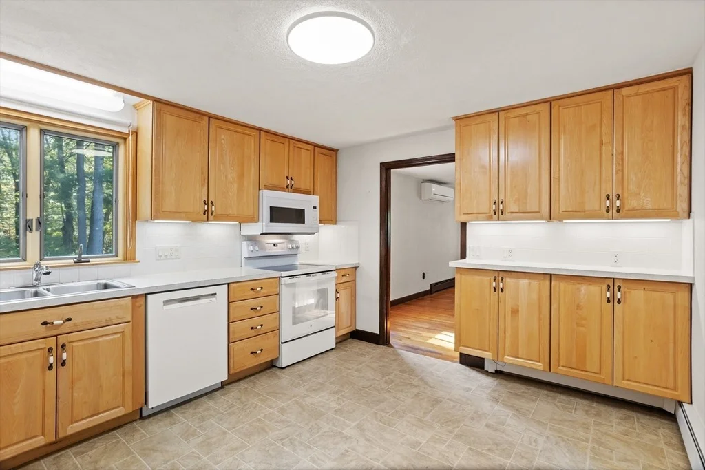 Photo of 15 Reeves Rd