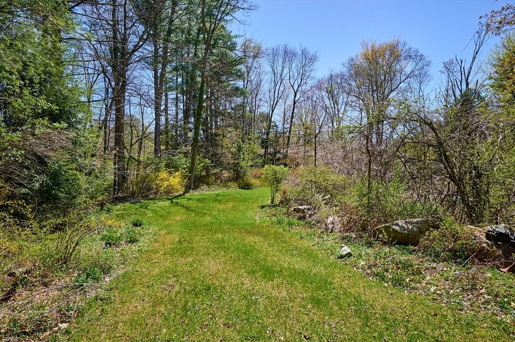 Photo of 7 Pine Valley Rd