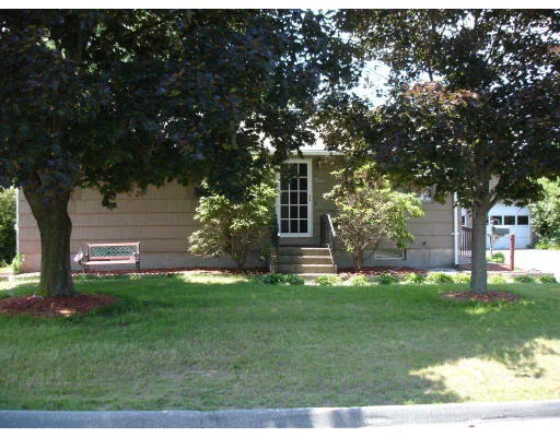 Photo of 12 Boutin St