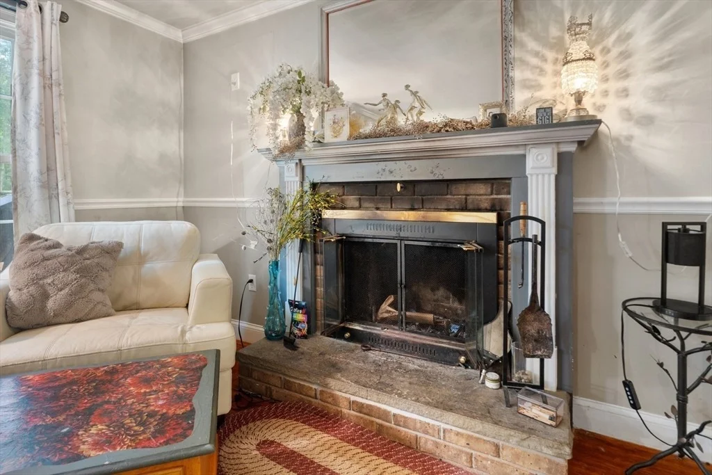 Photo of 1236 Woonsocket Hill Road