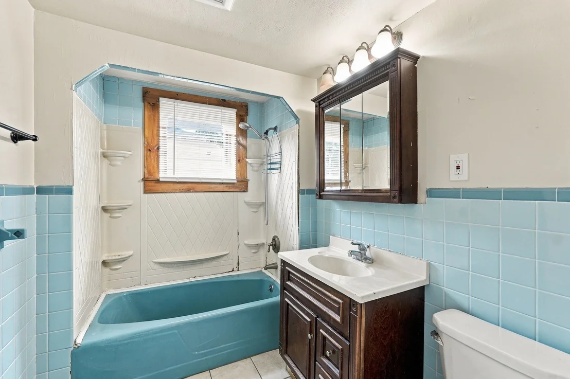 Photo of 132 Gilbert Ave