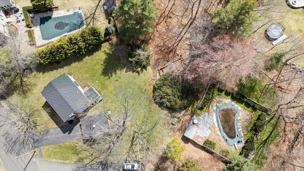 Photo of 21 Bayberry Rd
