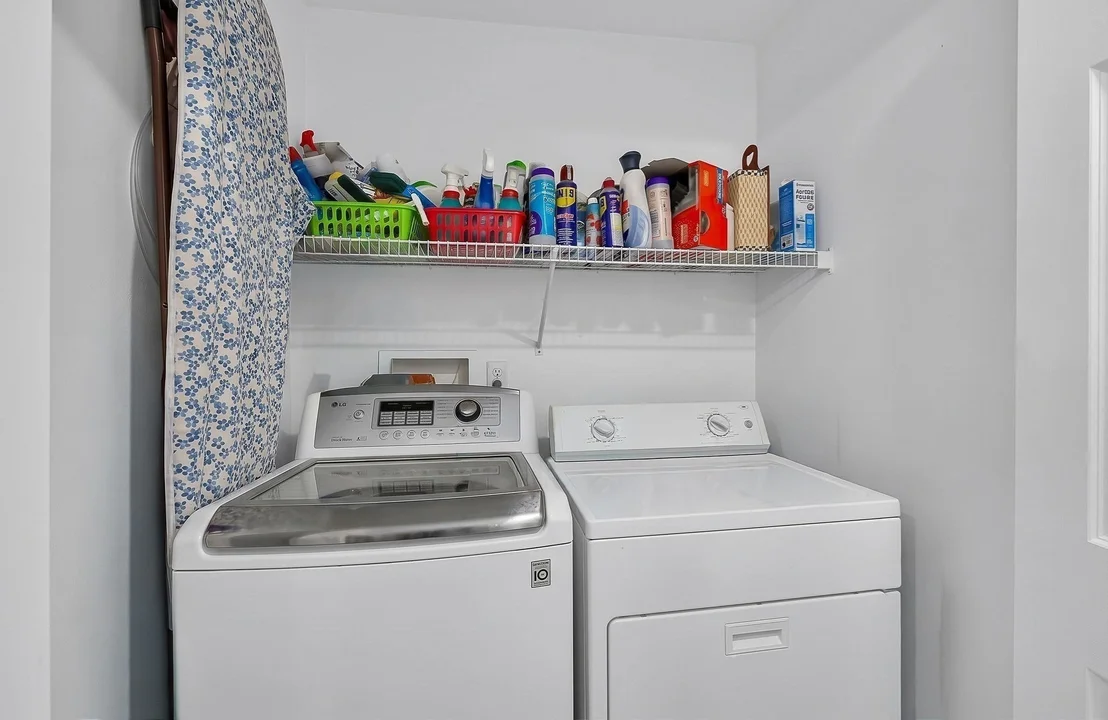 Photo of 112 Saunders St