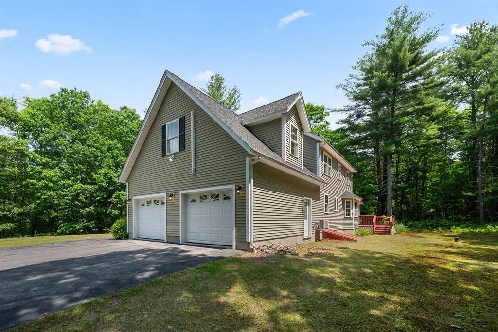 Photo of 151 Sterling Road