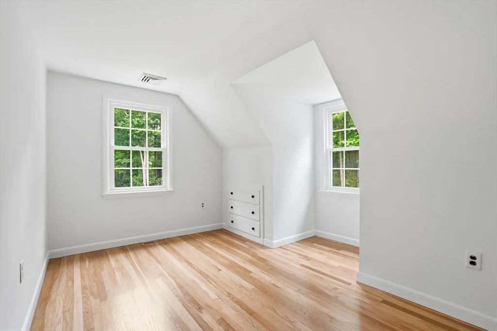 Photo of 147 Forest St