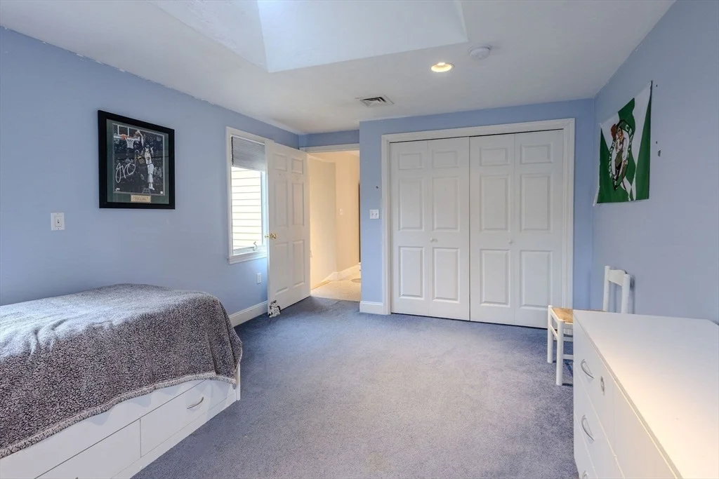 Photo of 46 Puritain Drive