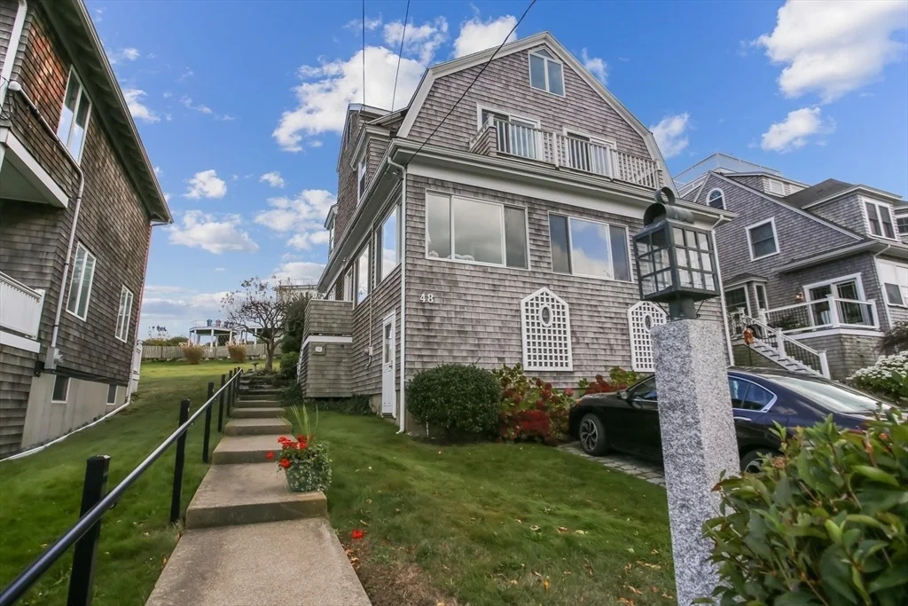 Photo of 48 Holbrook Ave