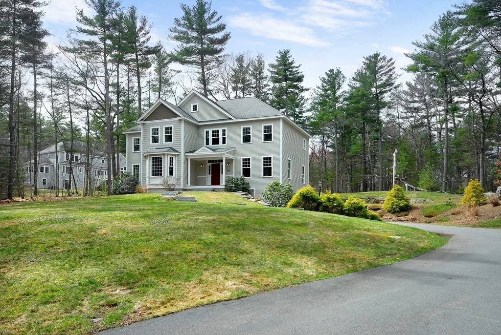 Photo of 742 Main Street