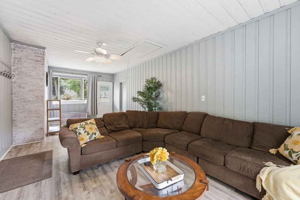 Photo of 28 Intervale Rd