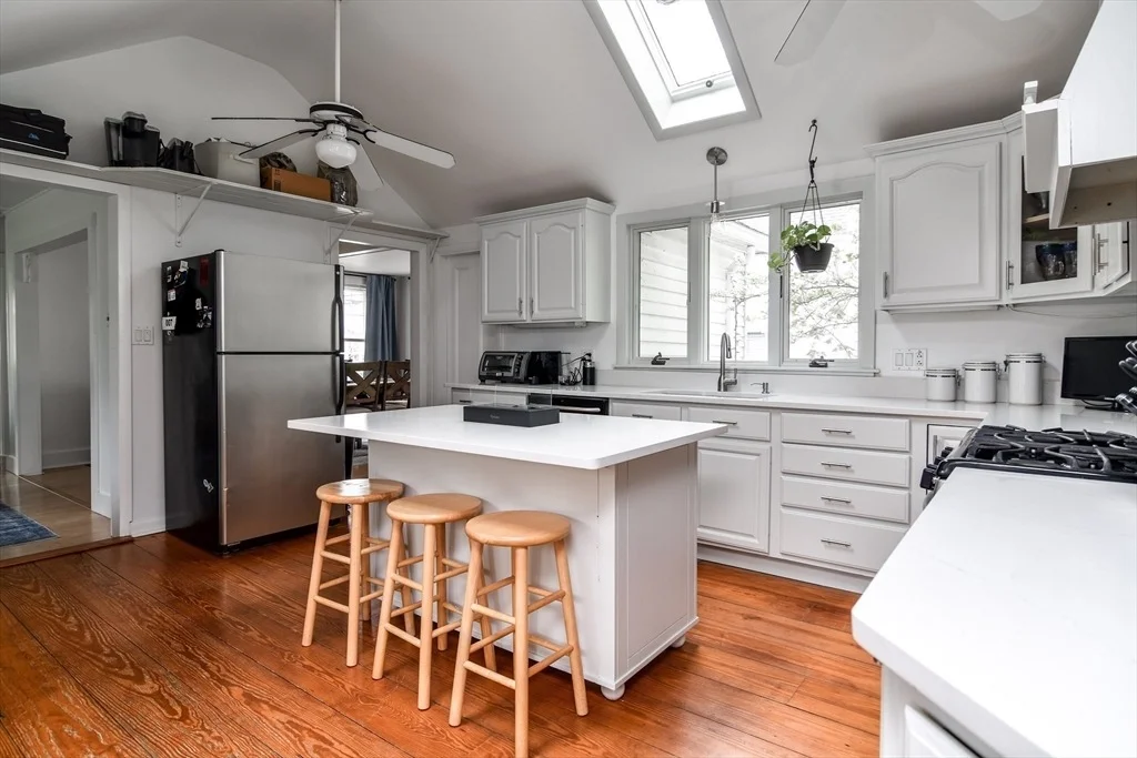 Photo of 10 Forest Ave