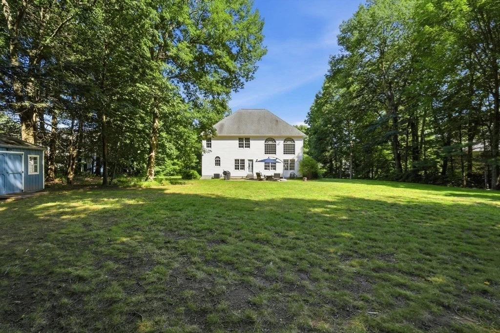 Photo of 19 Laurel Ridge Road