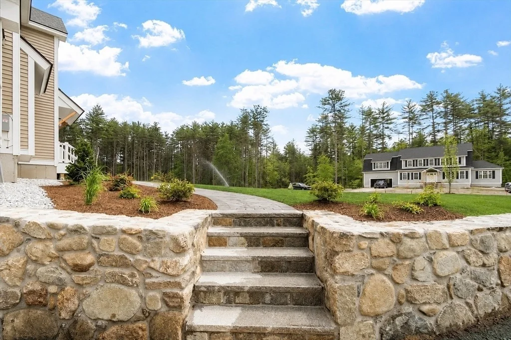 Photo of 16 Unkety Brook Way
