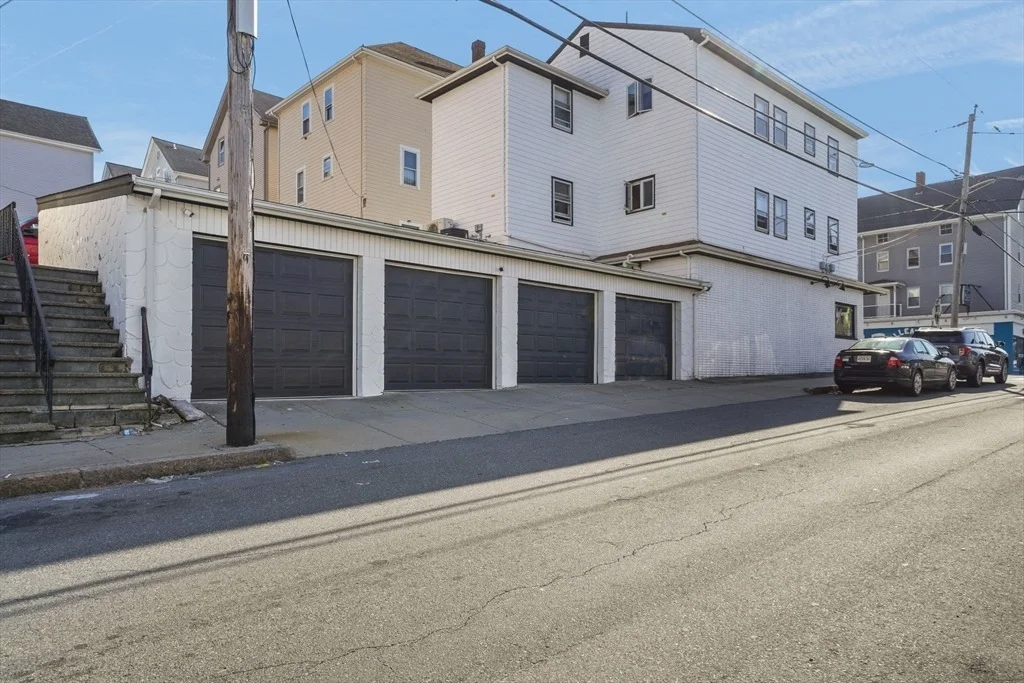Photo of 284 Broadway