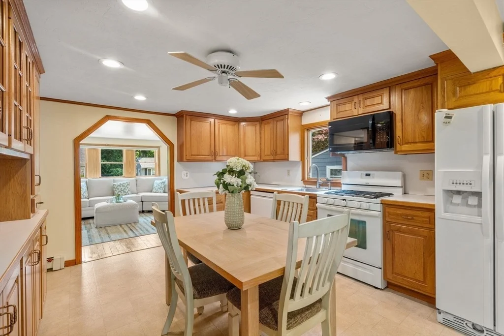 Photo of 1080 Ocean St