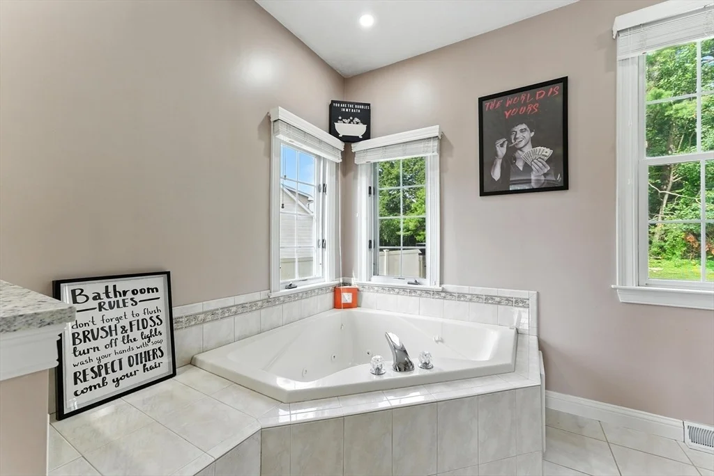 Photo of 30 Radisson Ln