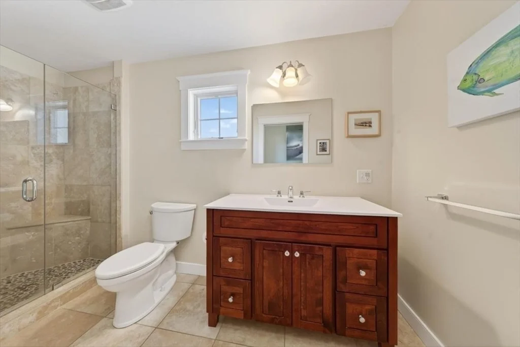 Photo of 33 Oceanside Drive