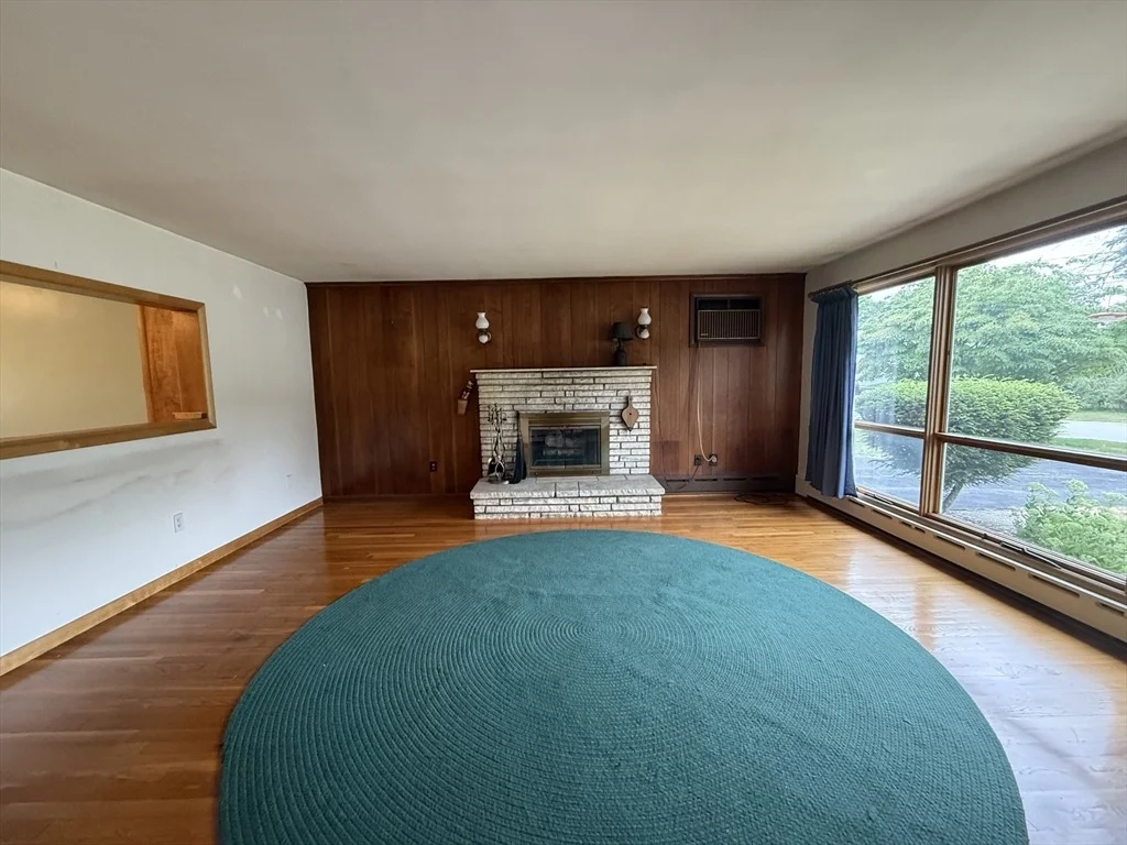 Photo of 58 Lakeview Ave