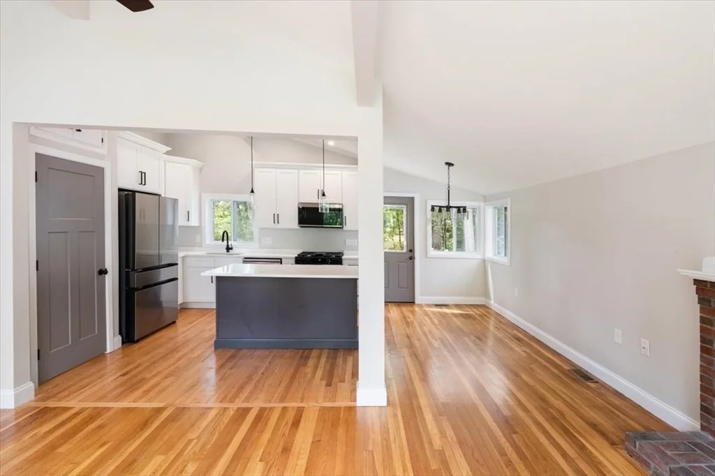 Photo of 115 Edgewood St